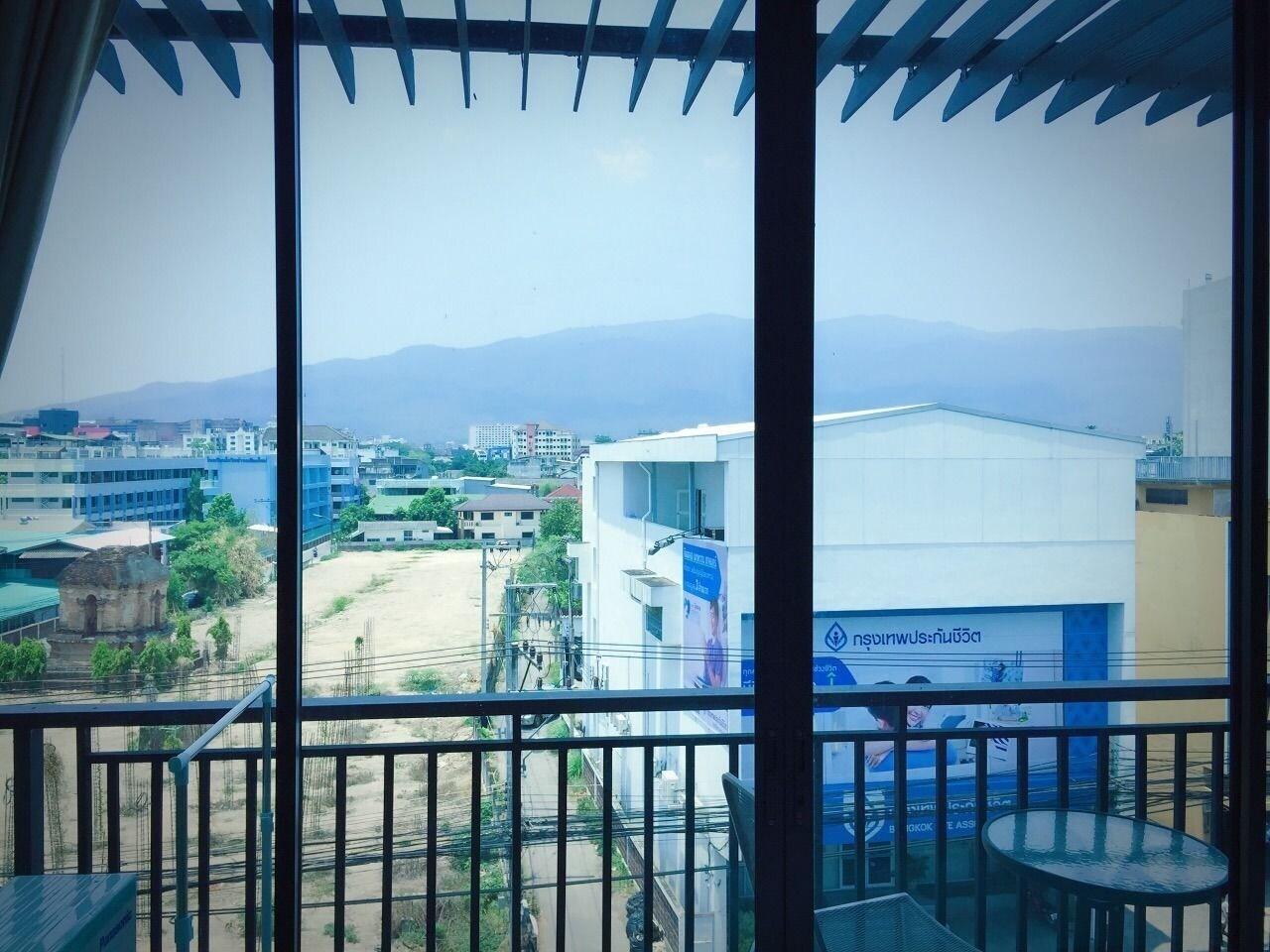 Rinrada Loft Resident Hotel Chiang Mai Bagian luar foto