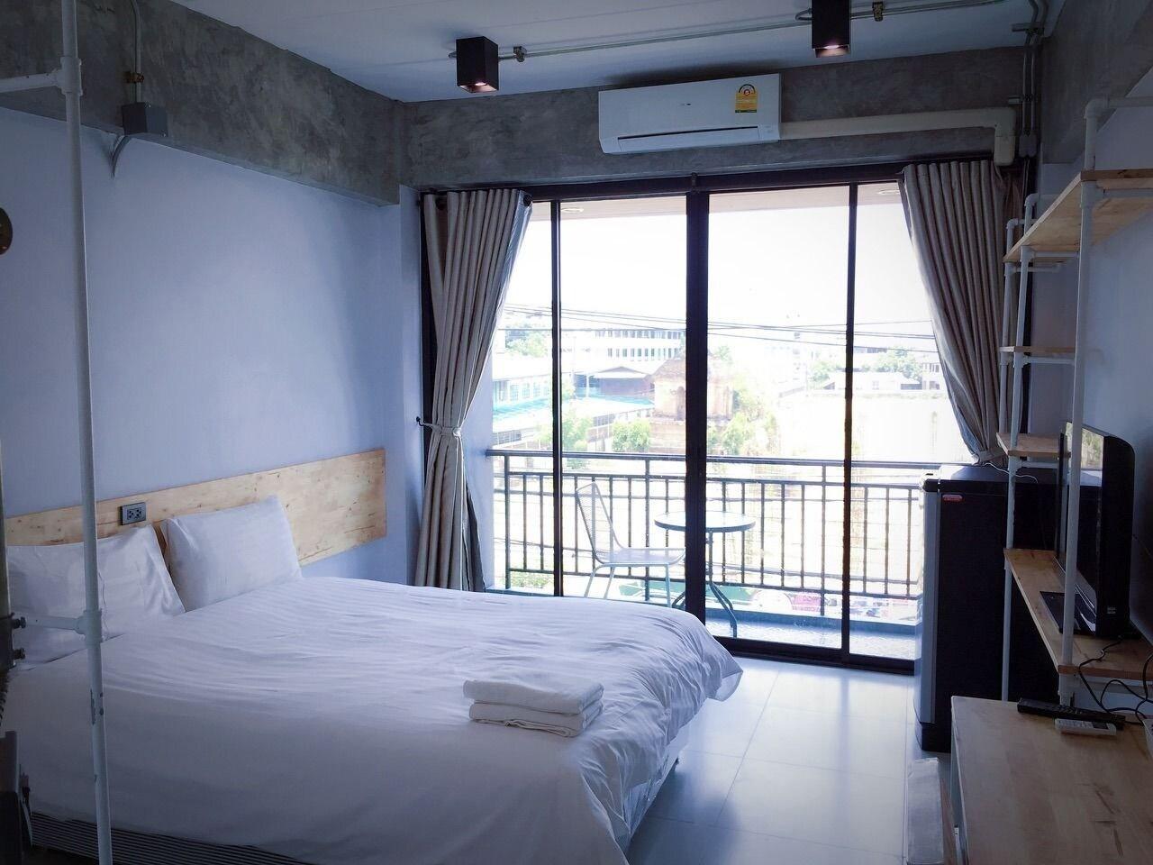 Rinrada Loft Resident Hotel Chiang Mai Bagian luar foto
