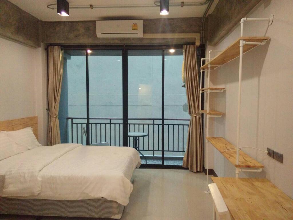Rinrada Loft Resident Hotel Chiang Mai Bagian luar foto